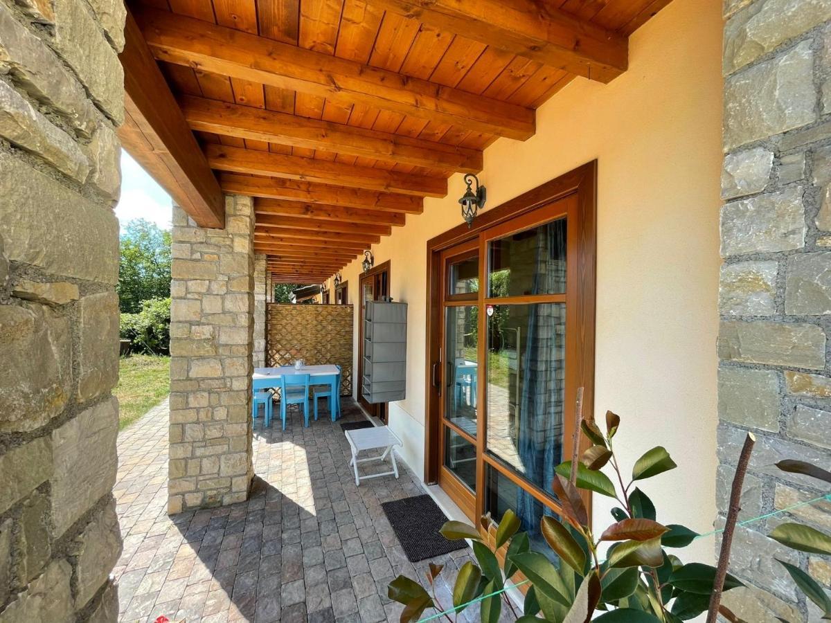 La Fiocchina - Magic Place - Apartments & Studios In Garda Lake - Countryside Farmhouse, Inside The Middle Of The Lake ซาโล ภายนอก รูปภาพ