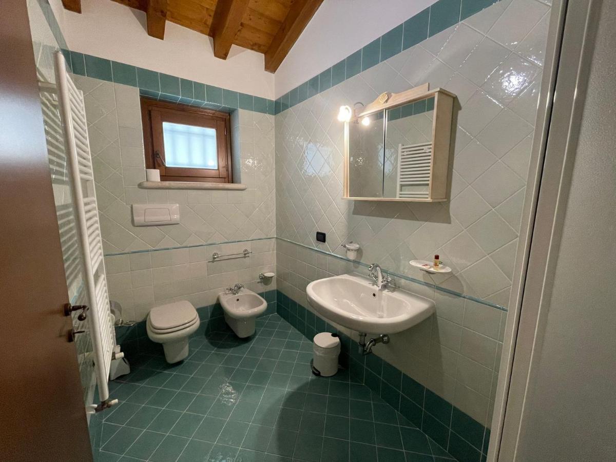La Fiocchina - Magic Place - Apartments & Studios In Garda Lake - Countryside Farmhouse, Inside The Middle Of The Lake ซาโล ภายนอก รูปภาพ