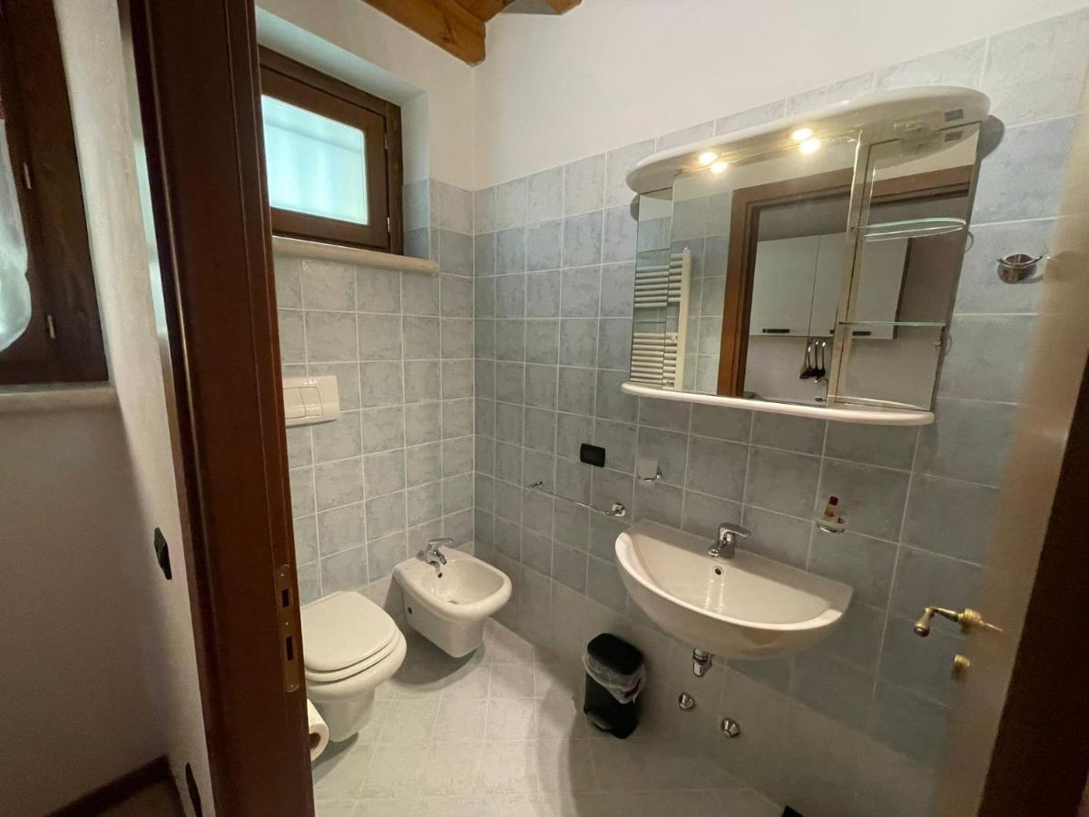 La Fiocchina - Magic Place - Apartments & Studios In Garda Lake - Countryside Farmhouse, Inside The Middle Of The Lake ซาโล ภายนอก รูปภาพ