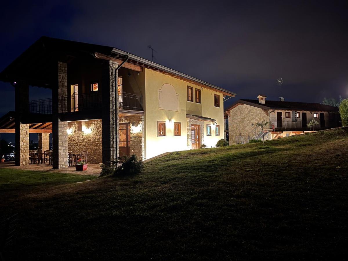 La Fiocchina - Magic Place - Apartments & Studios In Garda Lake - Countryside Farmhouse, Inside The Middle Of The Lake ซาโล ภายนอก รูปภาพ